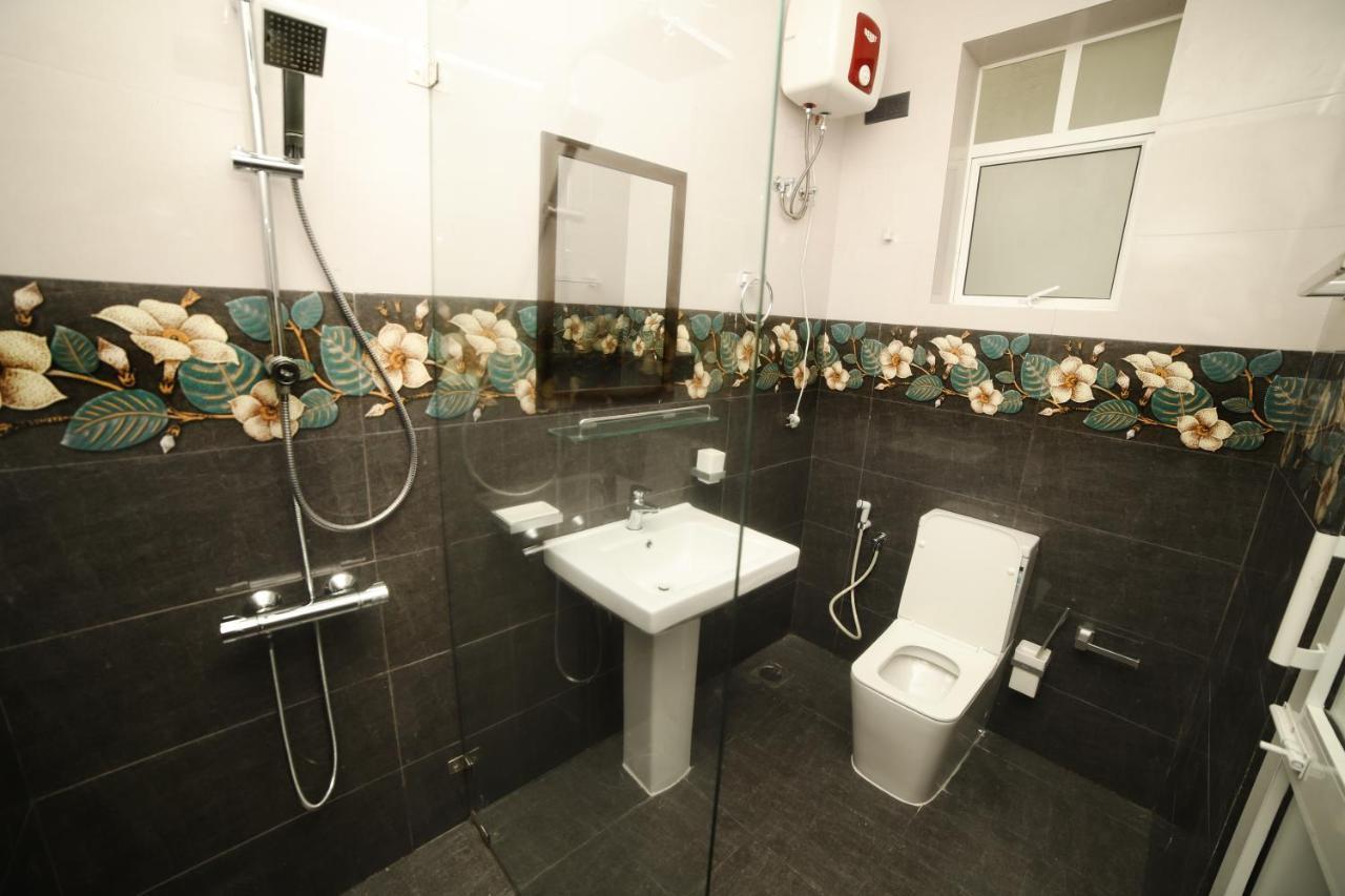 Residencies Mount Lavinia Apartment *